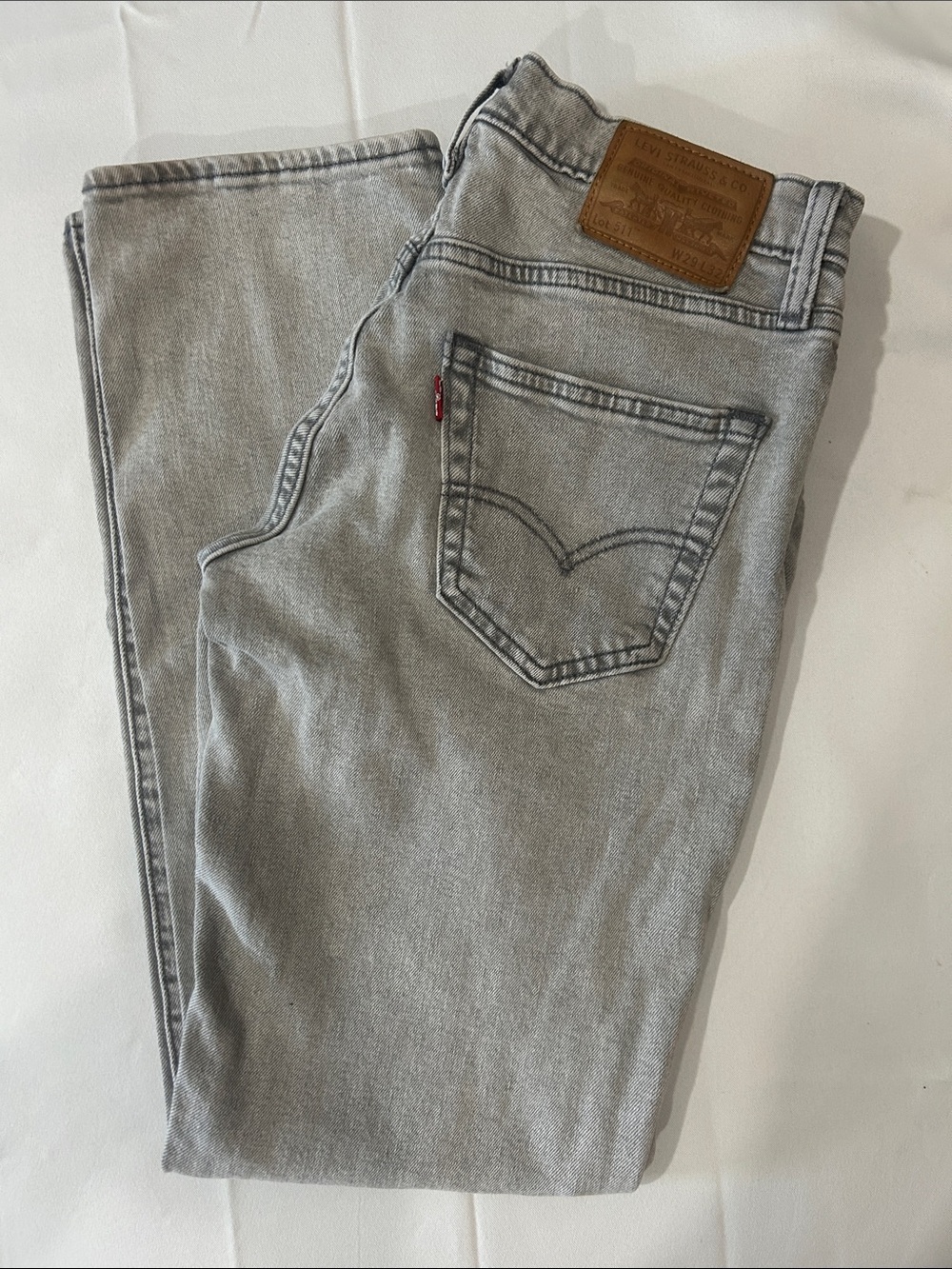 Levi's 511 Men’s Slim Fit jeans in a light grey wash 29x32